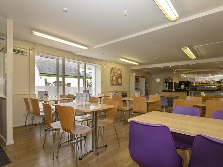 Courtyard Coffee Shop, Dingwall to rent - Building Photo - Image 2 of 13