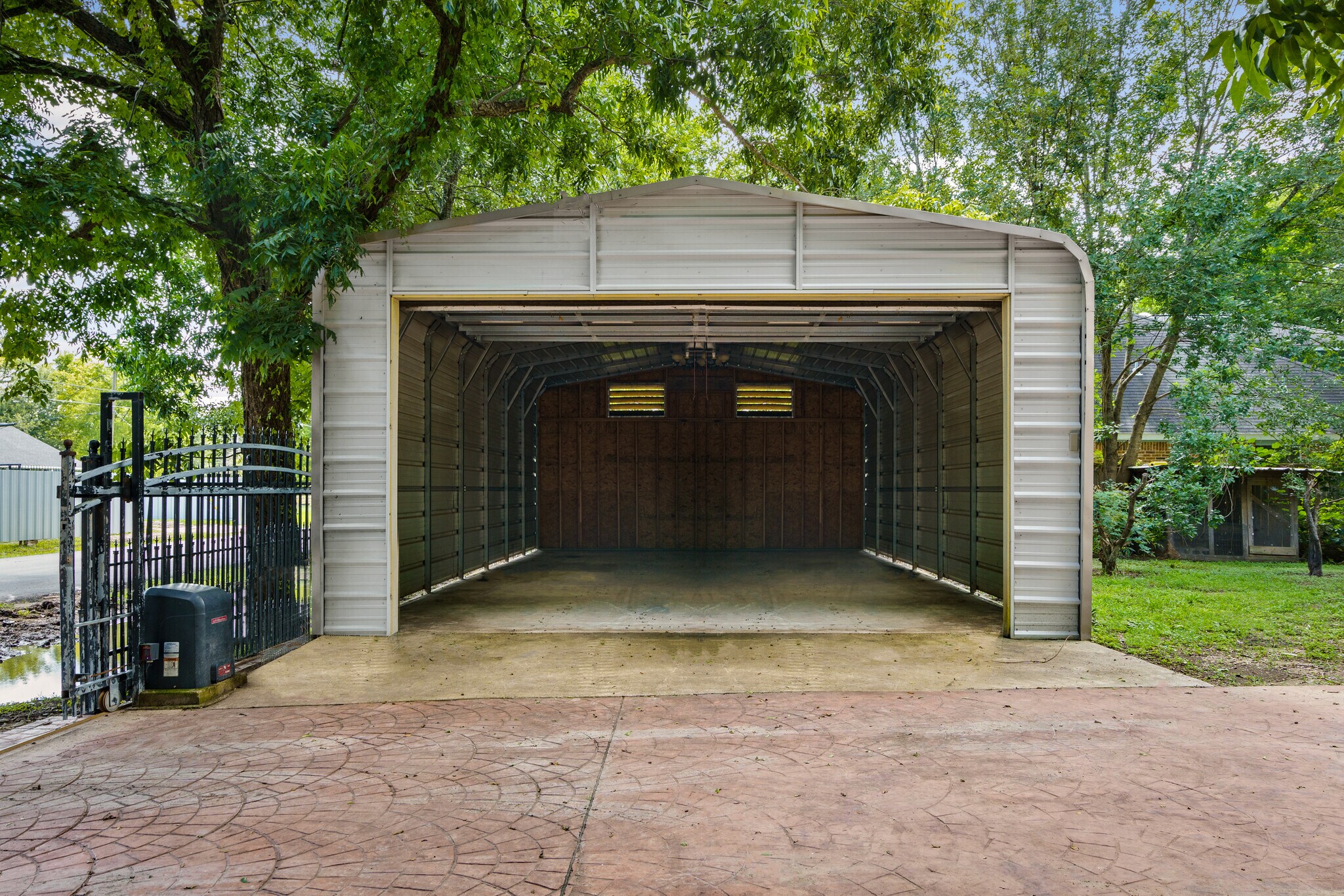 706 Cleo St, Fresno, TX for sale Primary Photo- Image 1 of 1