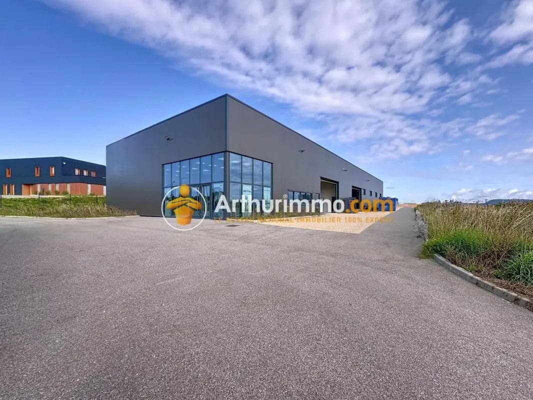 483 Rue Rene Descartes, Vaulx-Milieu for sale Building Photo- Image 1 of 17