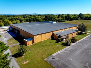 2000 Overhead Bridge Rd NE, Cleveland, TN for rent Building Photo- Image 1 of 16