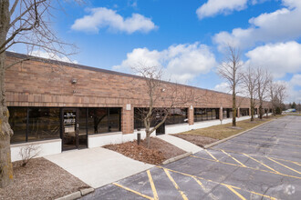 935 Lakeview Pky, Vernon Hills, IL for rent Building Photo- Image 1 of 20