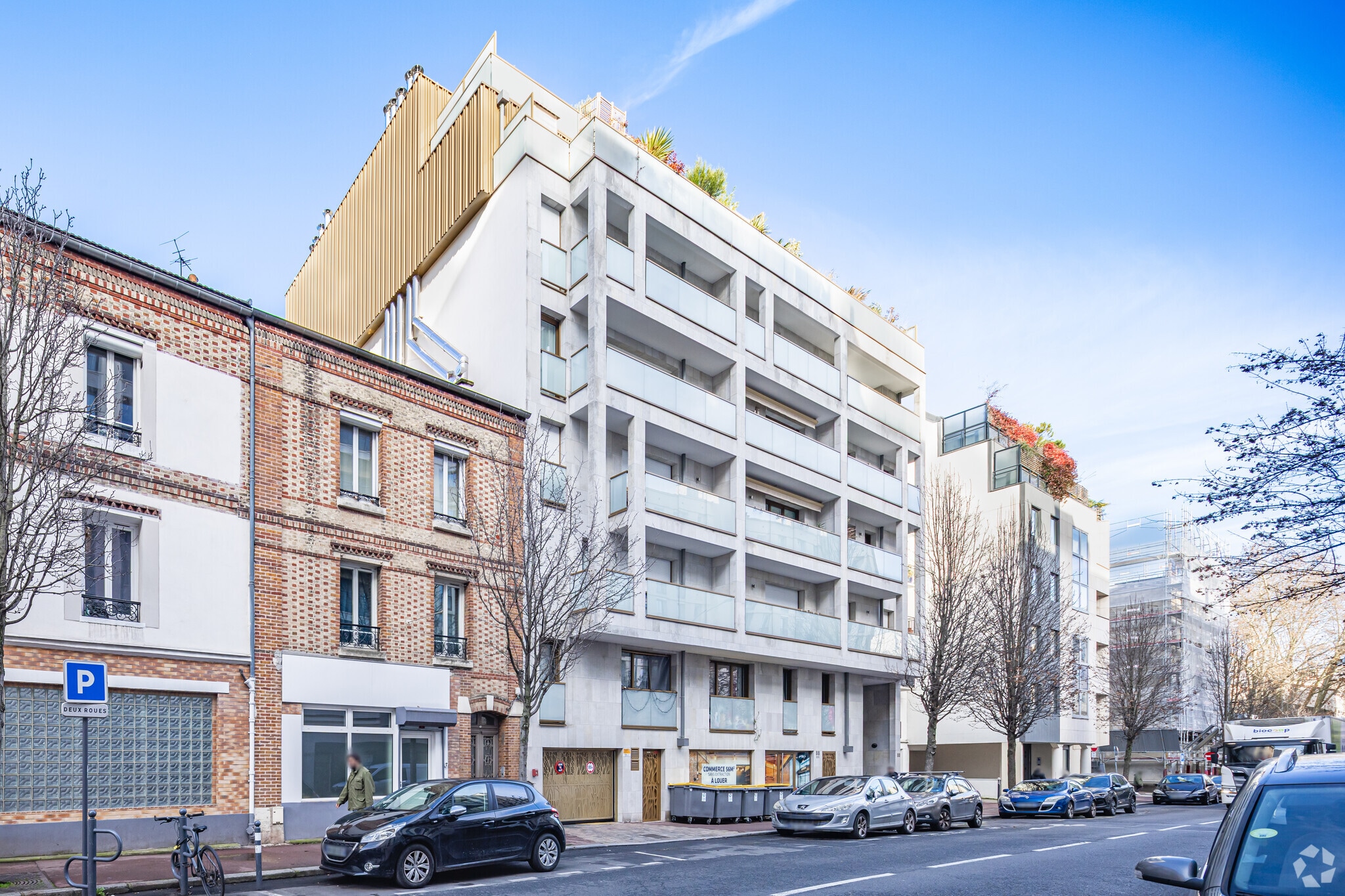 88 Avenue Victor Cresson, Issy-les-Moulineaux to rent Primary Photo- Image 1 of 5