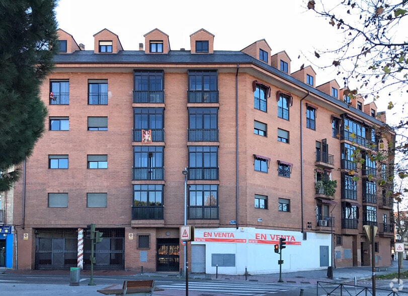 Build-to-Rent in Alcorcón, Madrid for sale - Primary Photo - Image 1 of 2