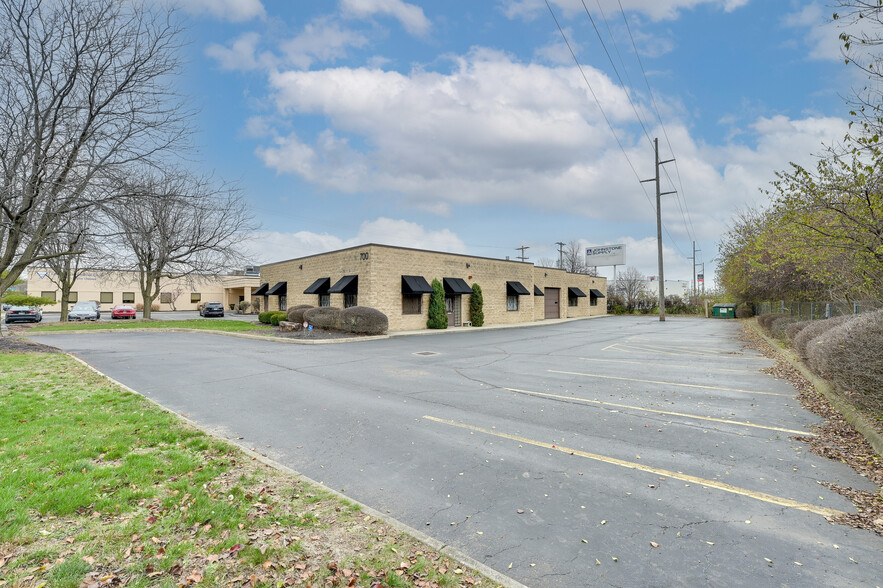 700 Taylor Ave, Columbus, OH for sale - Building Photo - Image 1 of 27