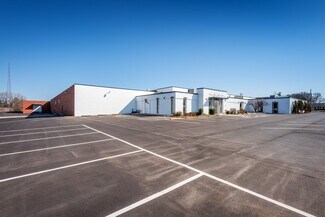 More details for 900 Pressley Rd, Charlotte, NC - Office, Light Industrial to Rent