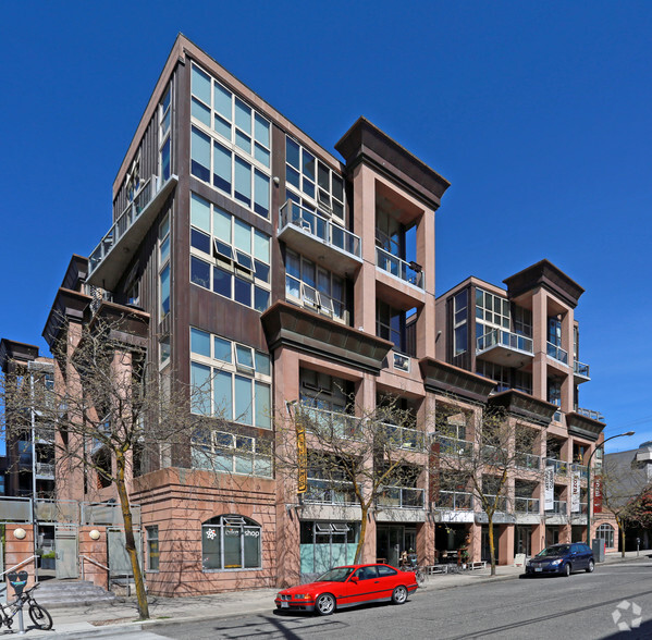 1515-1555 W 6th Ave, Vancouver, BC for rent - Primary Photo - Image 1 of 3