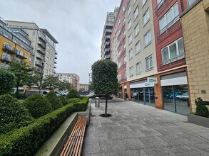 15a Boulevard Dr, London to rent Building Photo- Image 1 of 8