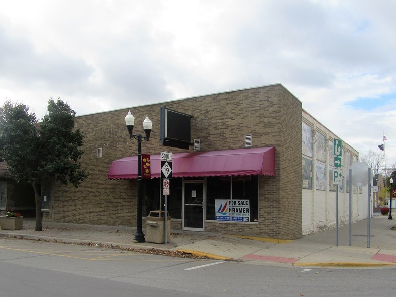 101 S Main St, Yale, MI for sale - Primary Photo - Image 1 of 1