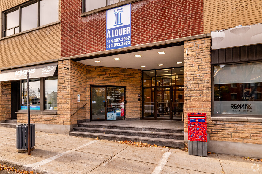 1255-1289 Boul Laird, Mont-Royal, QC for rent - Building Photo - Image 3 of 6