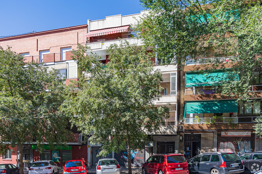 Calle Ezequiel Solana, 10, Madrid, Madrid for sale - Building Photo - Image 2 of 2