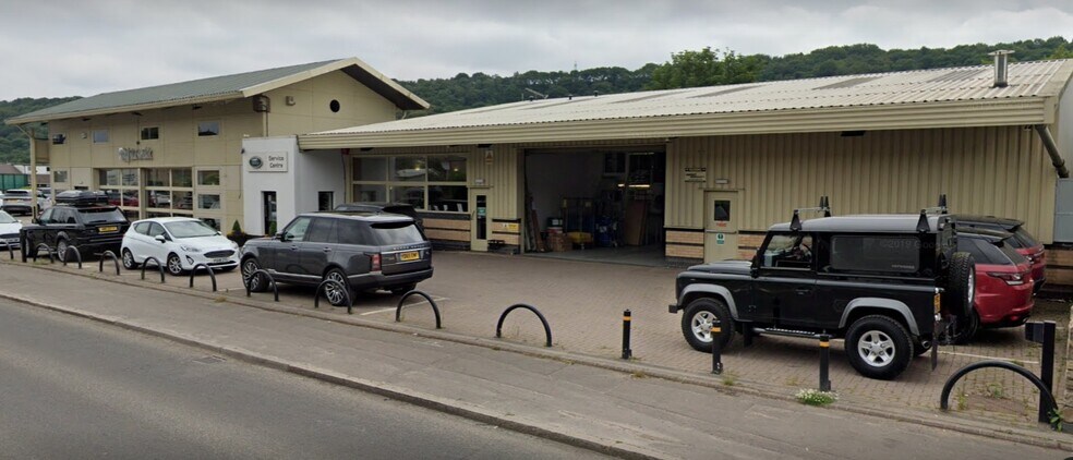 Wakefield Rd, Halifax for sale - Primary Photo - Image 1 of 1