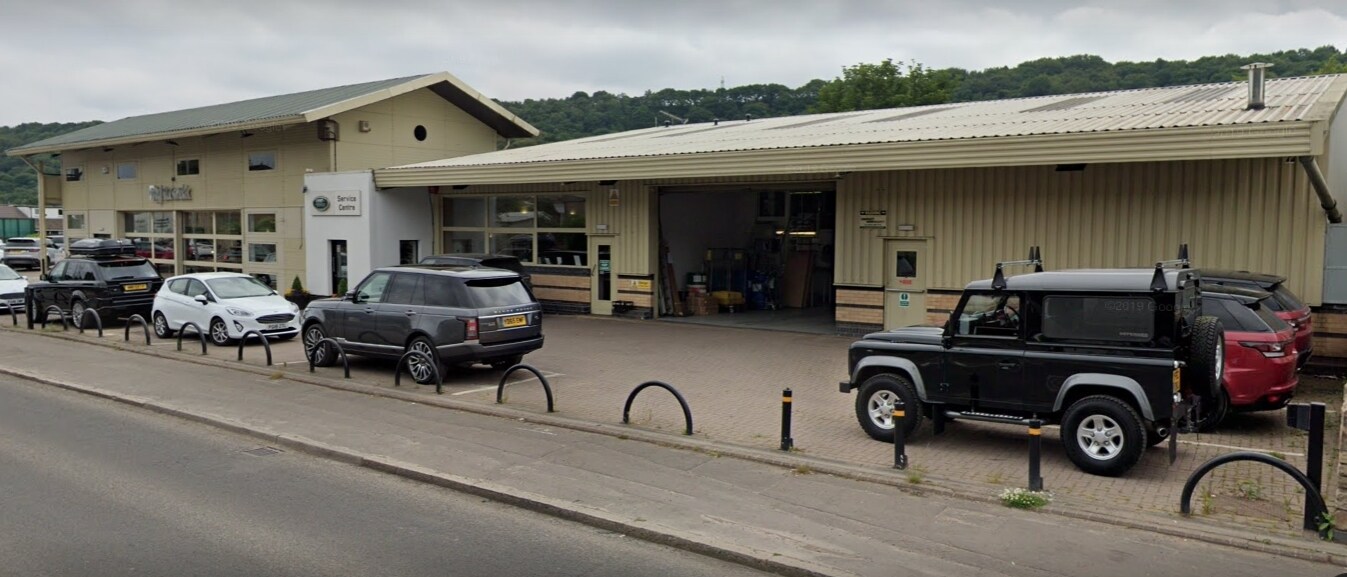 Wakefield Rd, Halifax for sale Primary Photo- Image 1 of 1