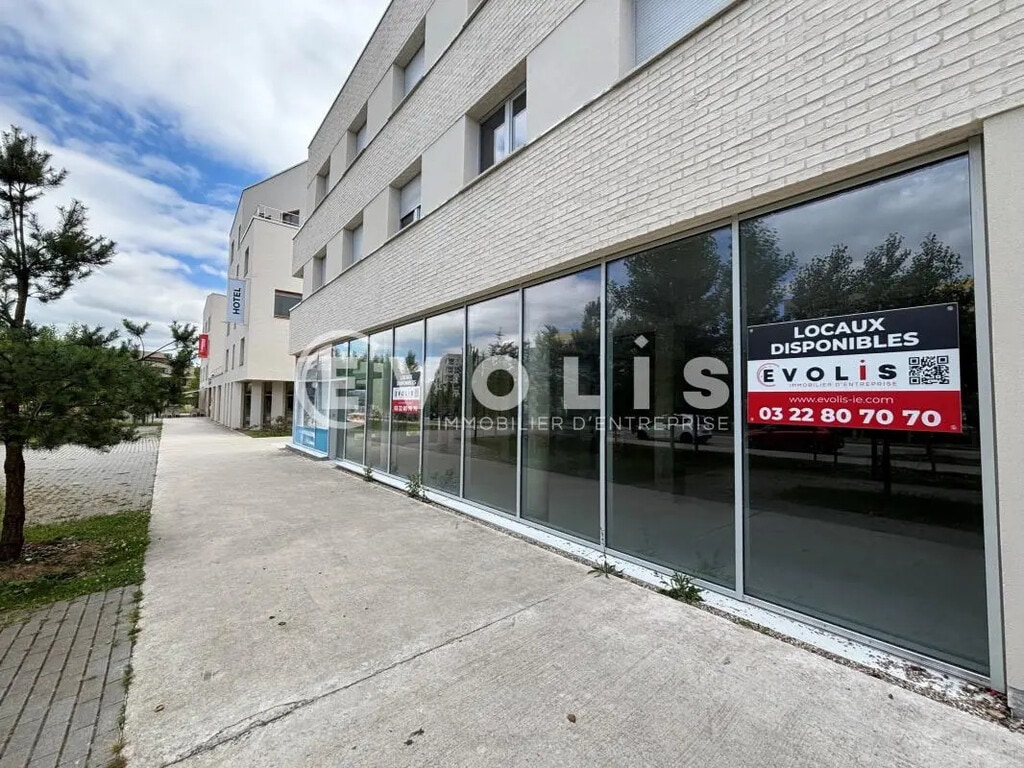 Location Commerce 233 m² - Photo 1