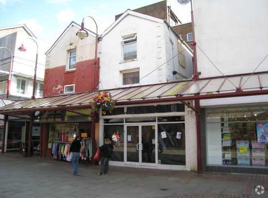 2 Vaughan St, Llanelli for sale Primary Photo- Image 1 of 2