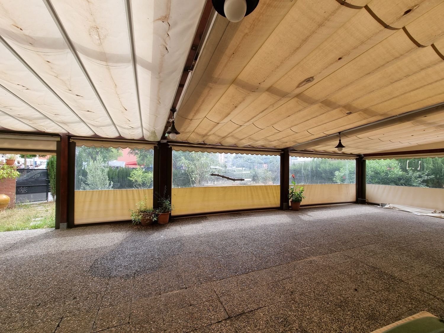 Retail in Lloret de Mar, Gerona to rent Interior Photo- Image 1 of 3