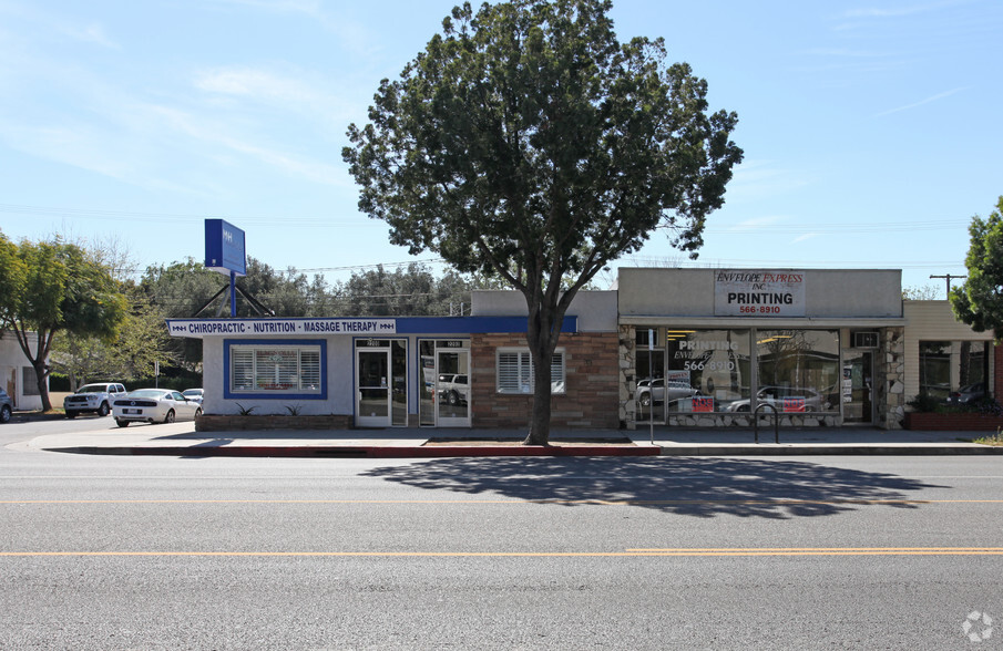 2200 W Magnolia Blvd, Burbank, CA for sale - Building Photo - Image 1 of 1