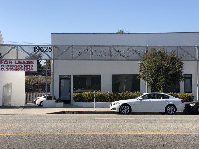 19625 Ventura Blvd, Tarzana, CA for sale - Primary Photo - Image 1 of 1