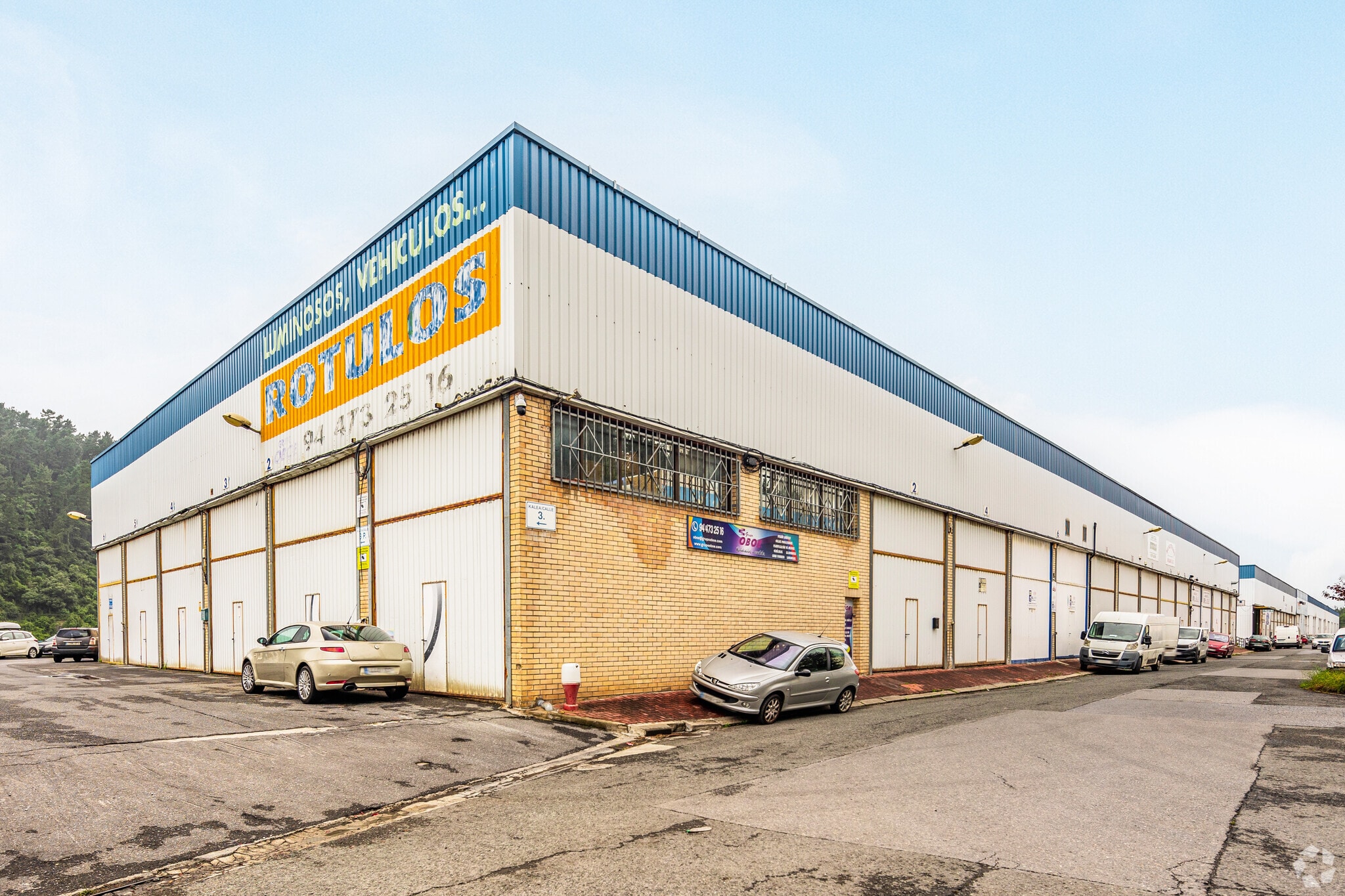 Industrial in Arrigorriaga, Vizcaya for sale Primary Photo- Image 1 of 3