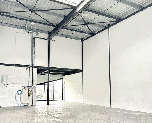 Office in Bonneuil-sur-Marne to rent - Interior Photo - Image 2 of 5
