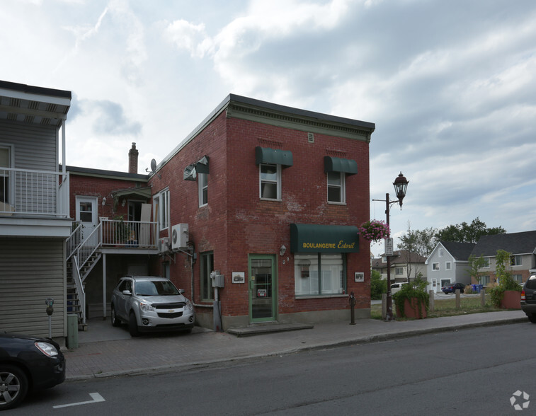 89 Rue Eddy, Gatineau, QC for sale - Primary Photo - Image 1 of 1