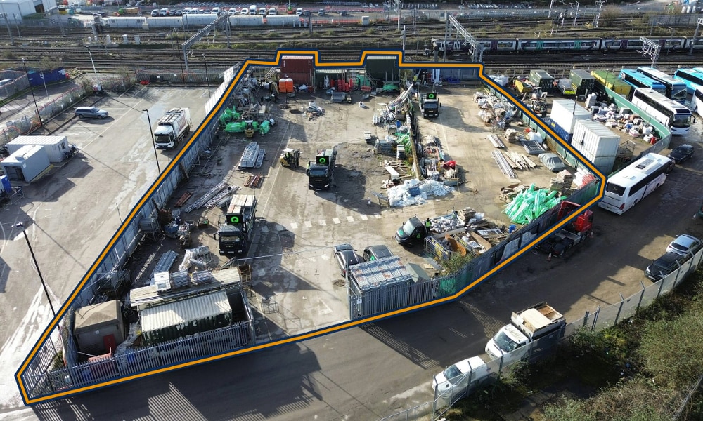 2A Canal Way, London to rent Building Photo- Image 1 of 2