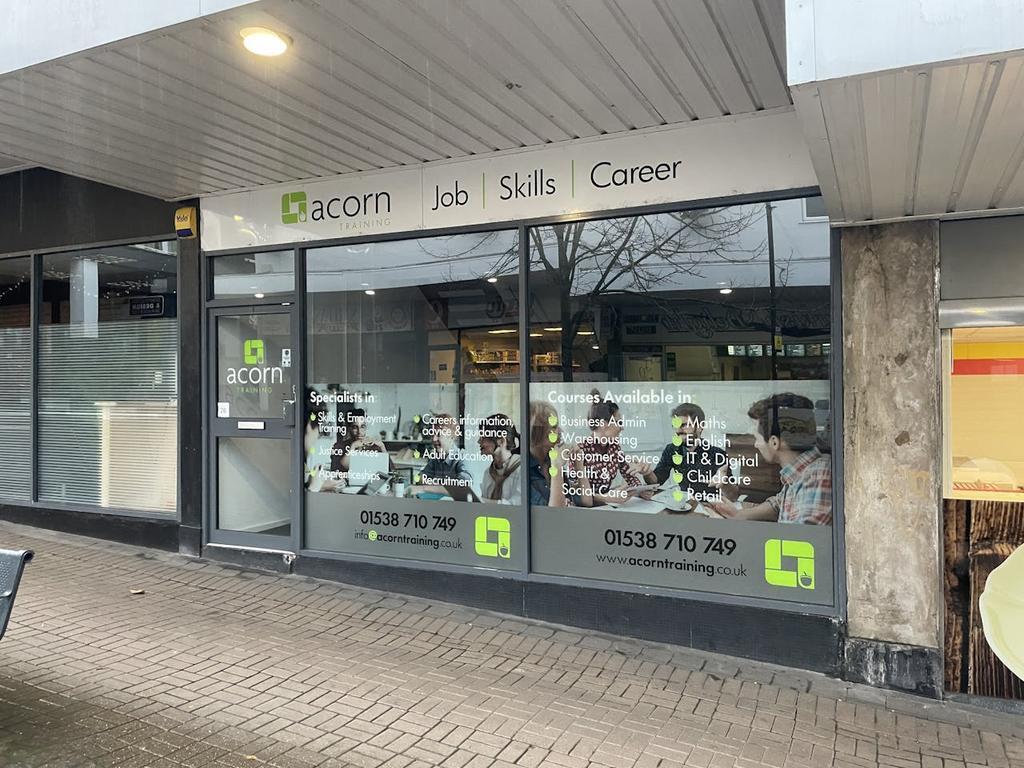 Haywood St, Leek to rent Primary Photo- Image 1 of 36