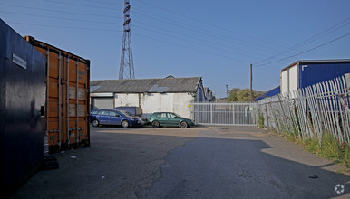 20 River Rd, Barking for rent Primary Photo- Image 1 of 5