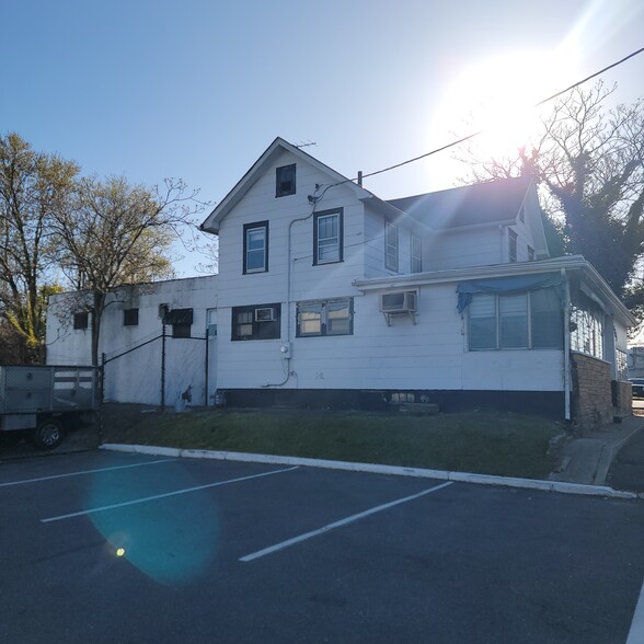 1707 Asbury Ave, Asbury Park, NJ for rent - Building Photo - Image 3 of 4