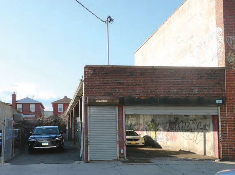 1376 Utica Ave, Brooklyn, NY for sale - Building Photo - Image 2 of 4