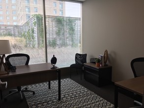 11810 Grand Park Ave, North Bethesda, MD for rent Interior Photo- Image 1 of 13