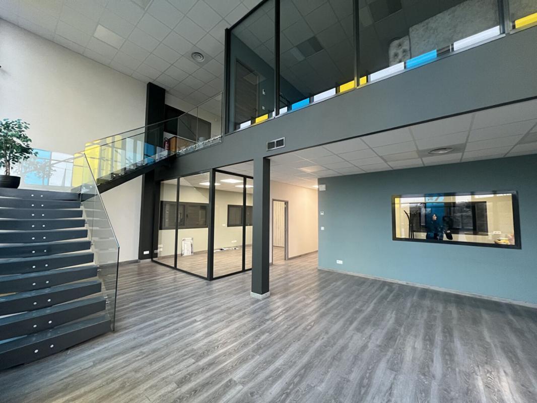 Light Industrial in Saint-Sorlin-de-Vienne for sale Interior Photo- Image 1 of 7