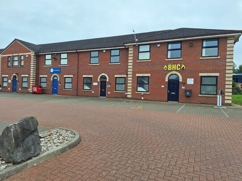 2 Stephenson Ct, Wootton for sale - Primary Photo - Image 1 of 1