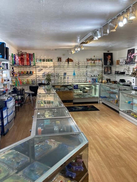 2239 S King St, Honolulu, HI to rent - Building Photo - Image 3 of 3