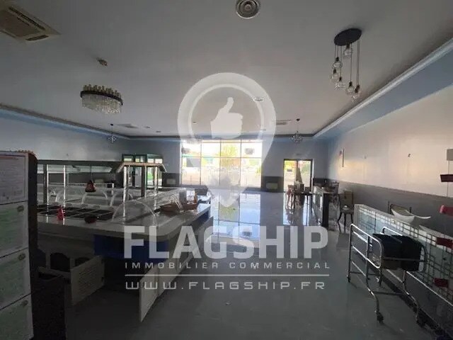 Retail in L'ISLE-ADAM to rent Interior Photo- Image 1 of 10