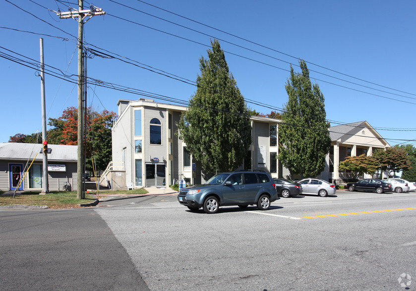 263 Main St, Old Saybrook, CT for sale - Primary Photo - Image 1 of 7