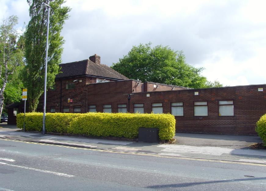 33 Leigh Rd, Bolton for sale Primary Photo- Image 1 of 1