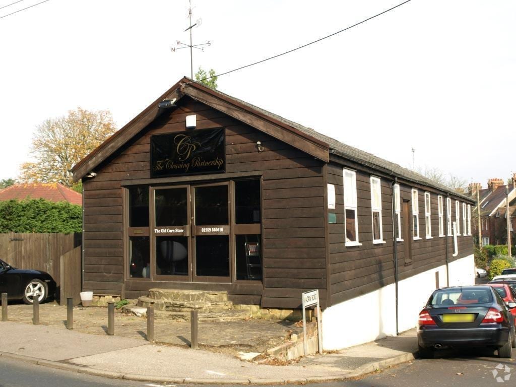 London Rd, Westerham for sale Primary Photo- Image 1 of 1