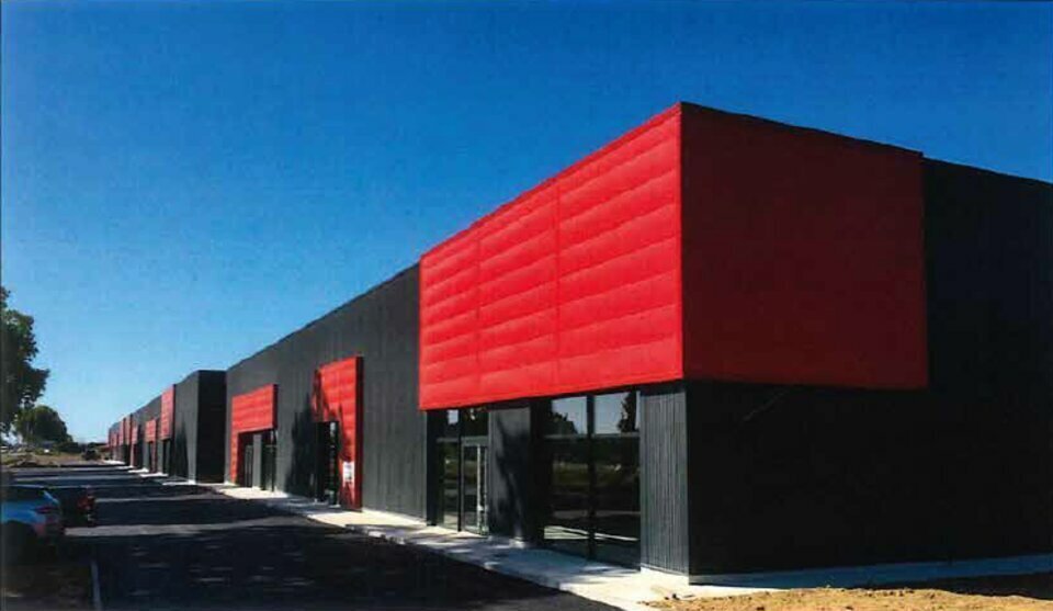 Route Métropolitaine 20, Saint-Jory to rent Building Photo- Image 1 of 6