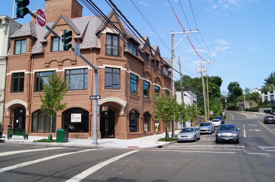 415-417 Greenwich Ave, Greenwich, CT for rent - Building Photo - Image 1 of 6