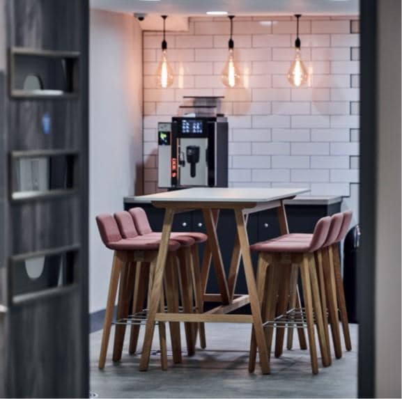 210-222 Hagley Rd W, Oldbury to rent - Building Photo - Image 2 of 8