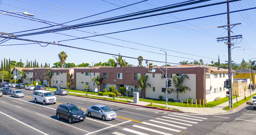 19236-19248 Parthenia St, Northridge, CA for sale - Building Photo - Image 1 of 42