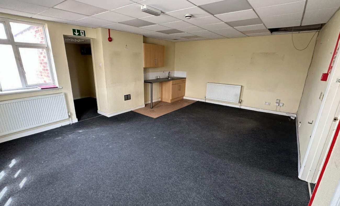 665-669 High Rd, Benfleet, ESS SS7 5SF - Unit 665-665A -  - Interior Photo - Image 1 of 3