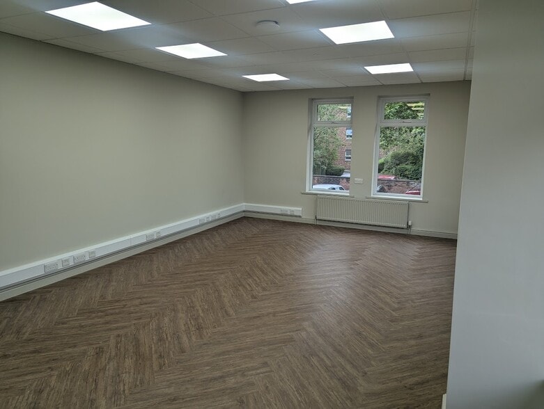 57 Ashbourne Rd, Derby to rent - Building Photo - Image 2 of 9