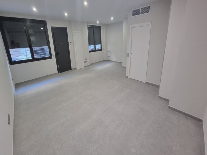 Office / Retail in Granollers, Barcelona to rent - Building Photo - Image 1 of 3