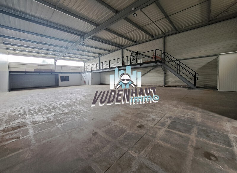 Light Industrial in Montrabé to rent Interior Photo- Image 1 of 18