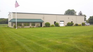 4185 Fox Lake Rd, Smithville, OH for rent Building Photo- Image 1 of 31