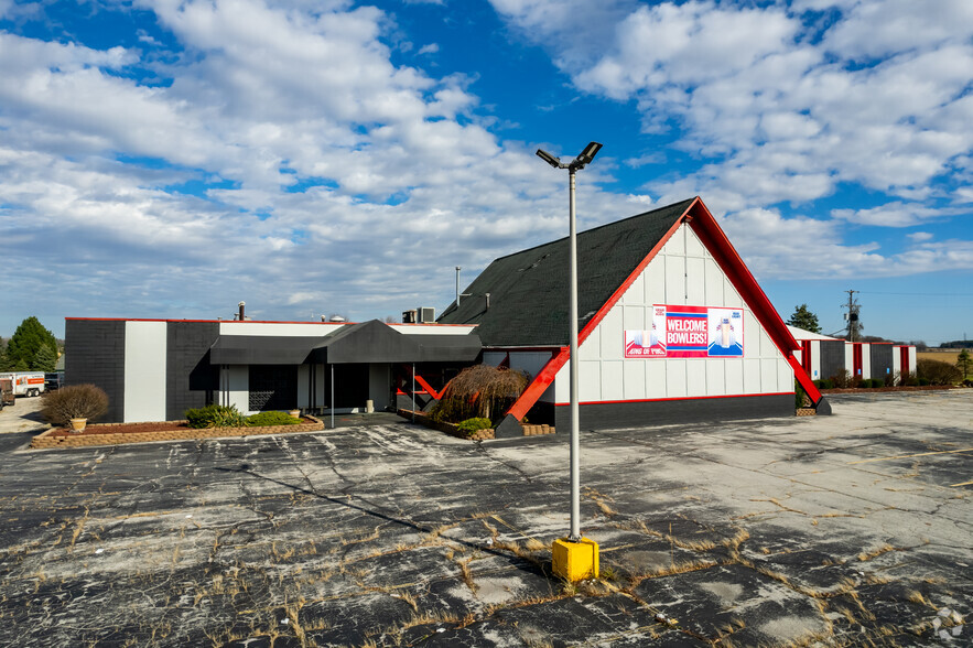 6817 Dixie Hwy, Bridgeport, MI for sale - Building Photo - Image 2 of 30