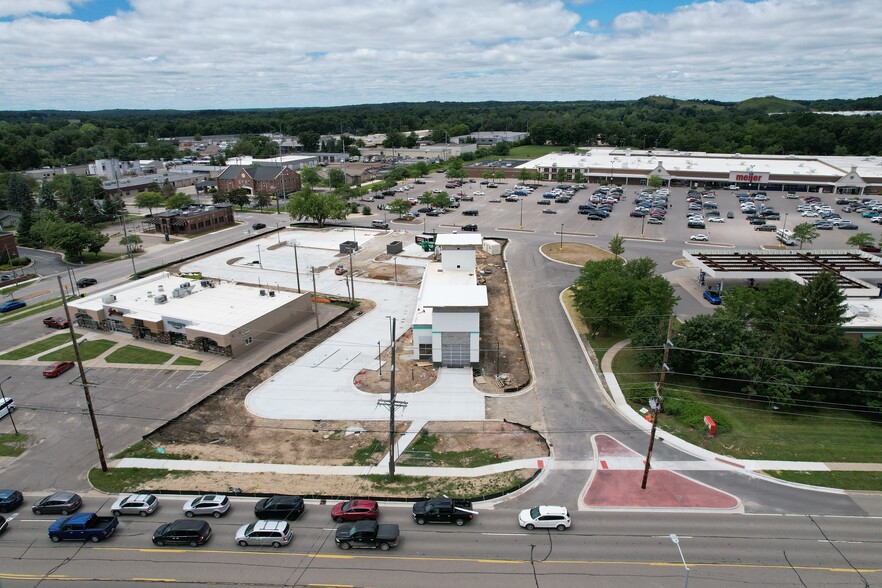 8680 W Grand River Ave, Brighton, MI for sale - Building Photo - Image 3 of 8