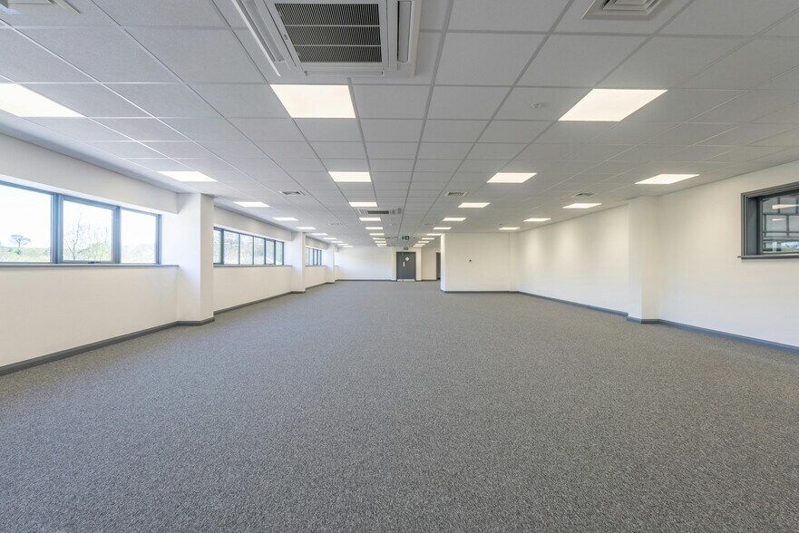 Osier Dr, Nottingham to rent - Building Photo - Image 3 of 5