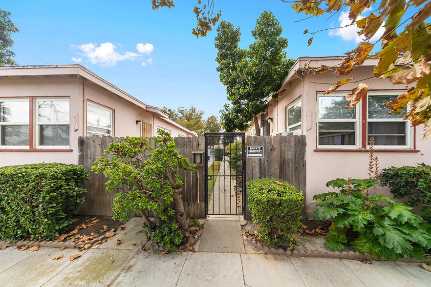 494 E Sunset St, Long Beach, CA for sale - Primary Photo - Image 1 of 1